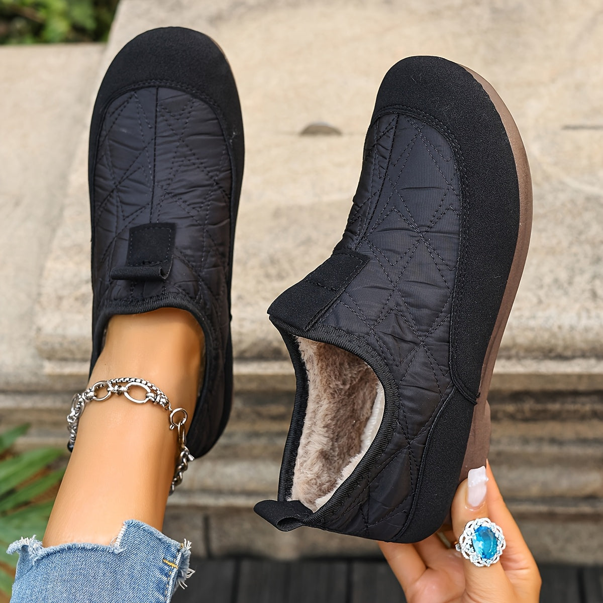 Black / 42