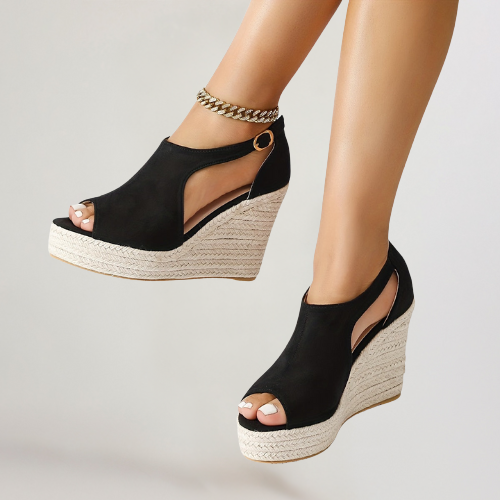 Black / 10