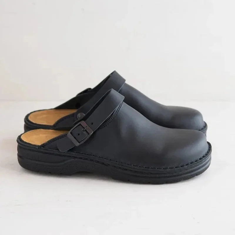 Black / 14