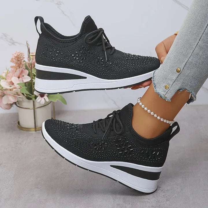 Black / 11