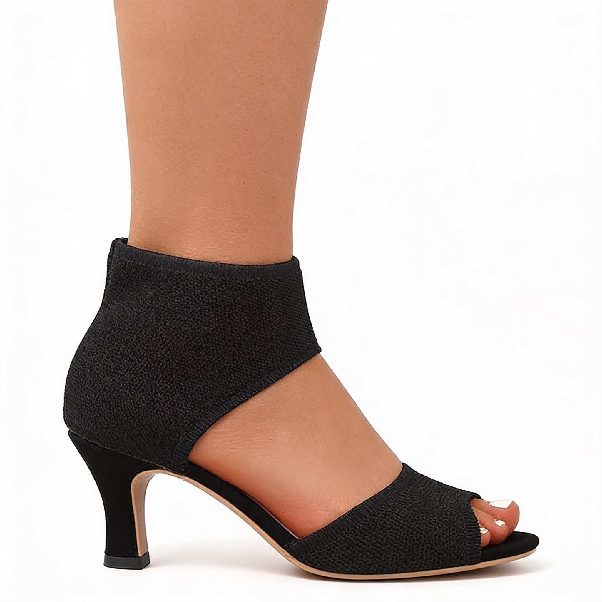 Black / 12